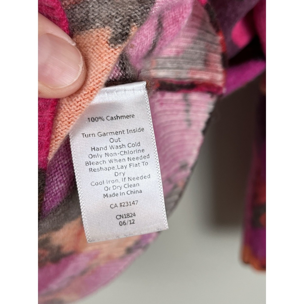 Talbots Womens S Petite 100% Cashmere Floral Print Cardigan Sweater Grandmacore - Picture 3 of 9